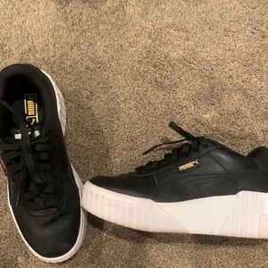 New Never Worn Puma Platform Shoes Women’s 7.5